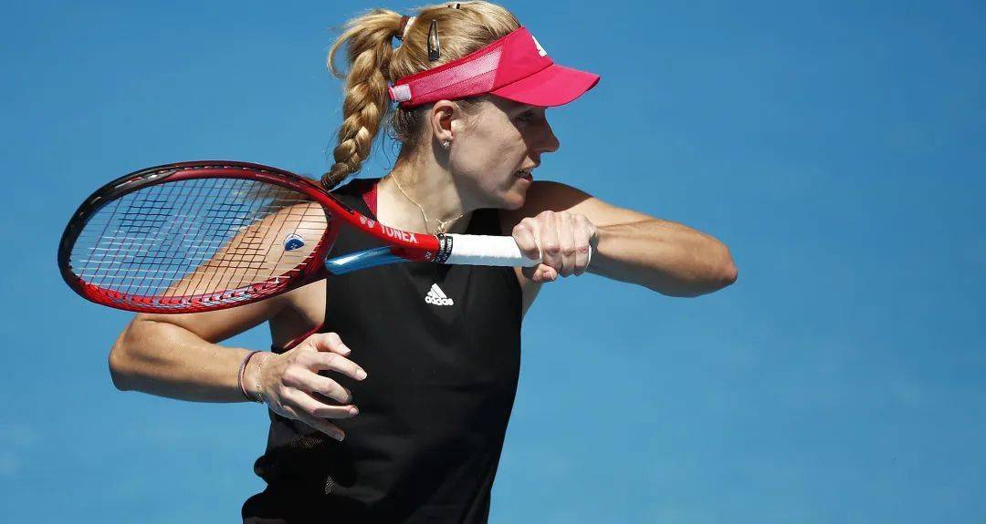 爱游戏官方网站Uzi巅峰对决，穆古鲁扎与30激战C9分钟，回归赛场胜负难料！的简单介绍