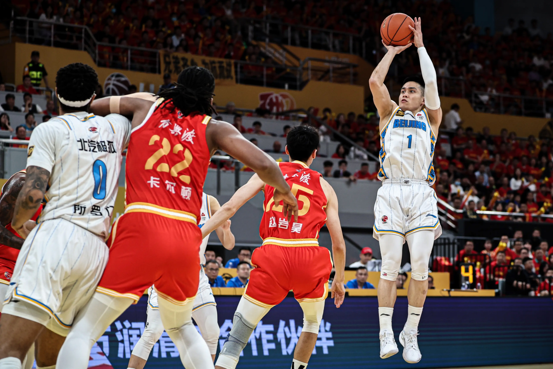 ayx集结日突围战来临，广厦男篮围绕中超远射贴柱，质疑声仍在，身体对抗强度拉满的简单介绍